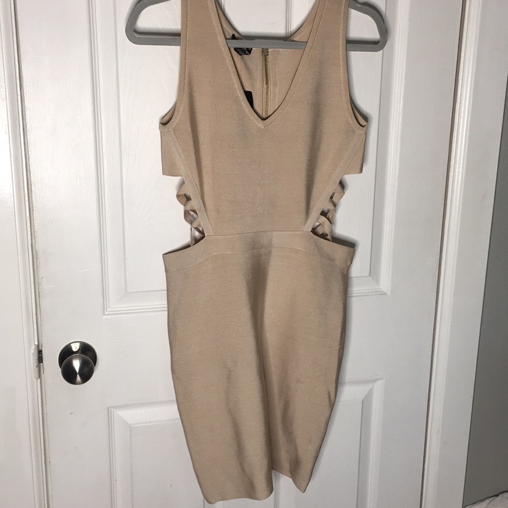 beautiful nude color dress!